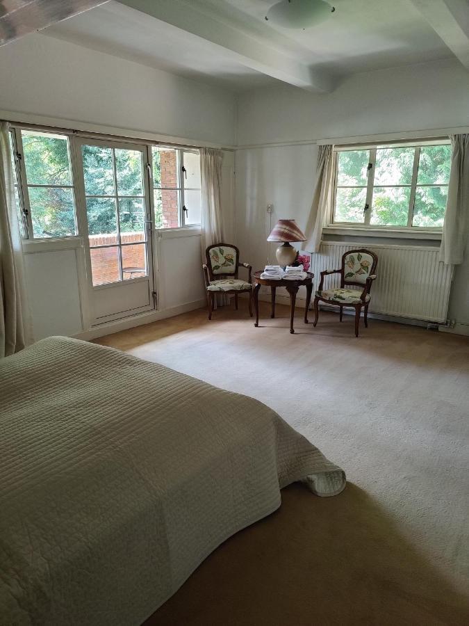 Vrijstaande Rietgedekte Villa Nabij Uitvalswegen Wassenaar Kültér fotó
